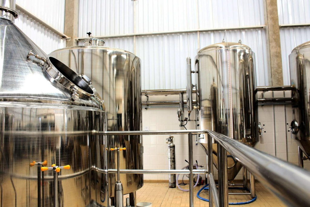 Quais ligas de aço inox são mais utilizadas na fabricação de tubos industriais? 2 Tipos ligas de aço inox para tubos industriais